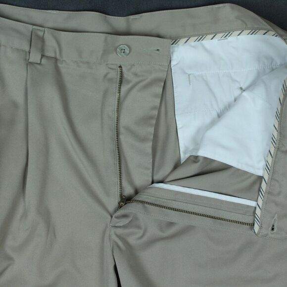 Nike FITDRY Golf Shorts Mens 36 Khaki Beige Performance Pleated Dress Summer - Picture 5 of 10